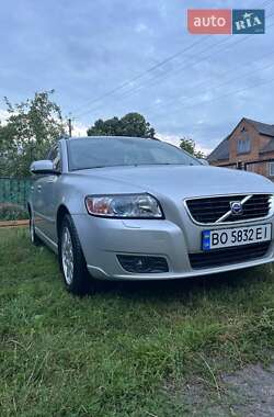 Универсал Volvo V50 2009 в Шумске