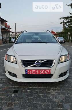 Універсал Volvo V50 2010 в Миргороді