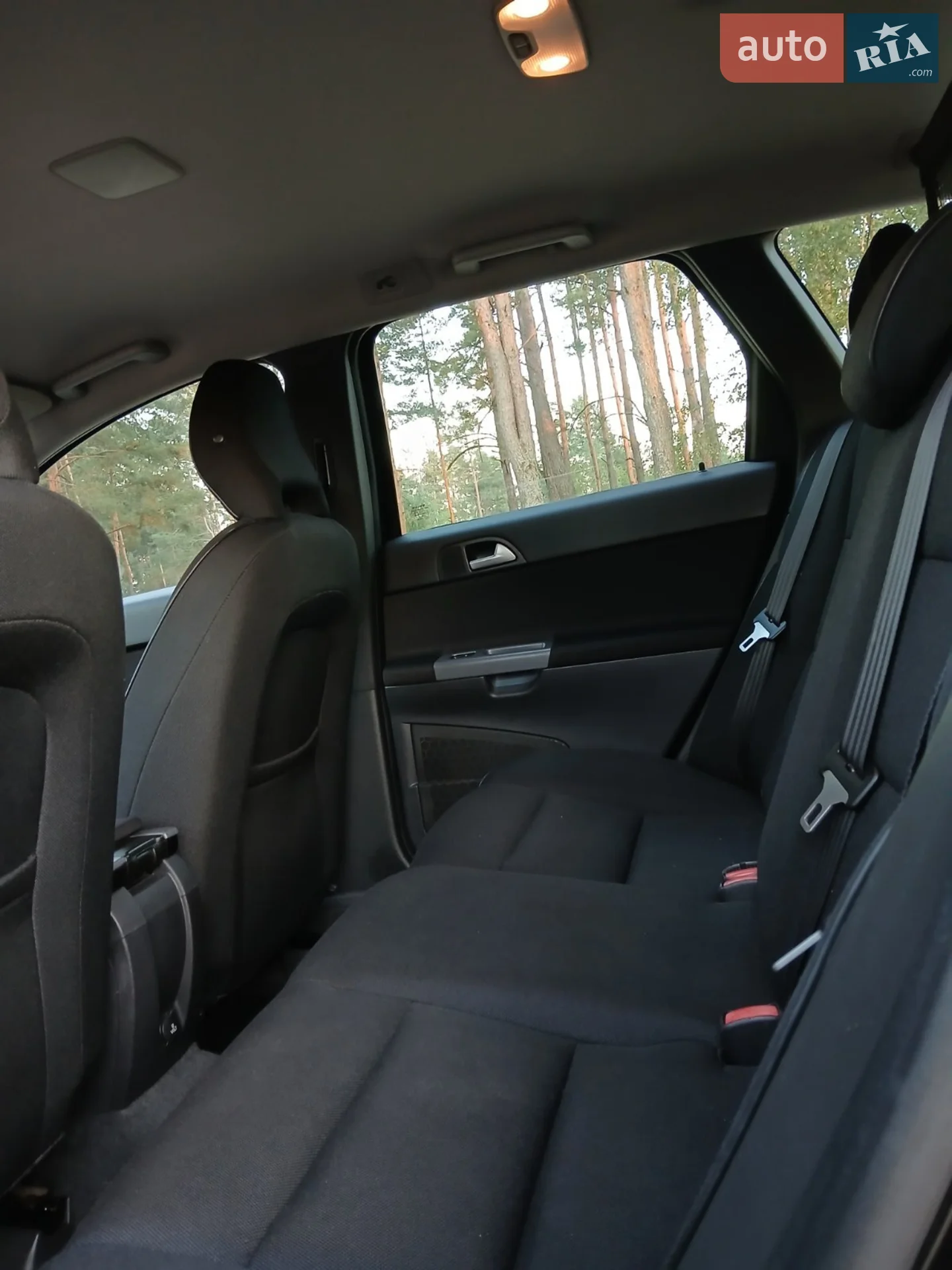 2010 Volvo V50 - мініатюра 12
