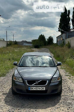 Универсал Volvo V50 2009 в Заре