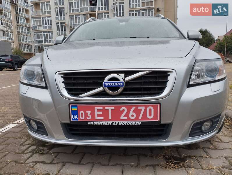 Универсал Volvo V50 2012 в Луцке