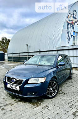 Универсал Volvo V50 2010 в Киеве