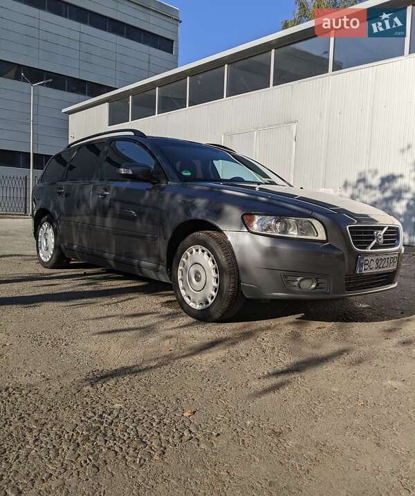 Універсал Volvo V50 2008 в Новояворівську