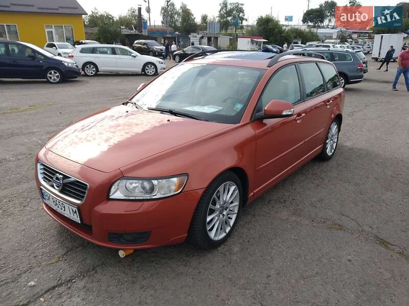 Універсал Volvo V50 2010 в Костопілі