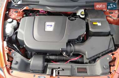Универсал Volvo V50 2010 в 