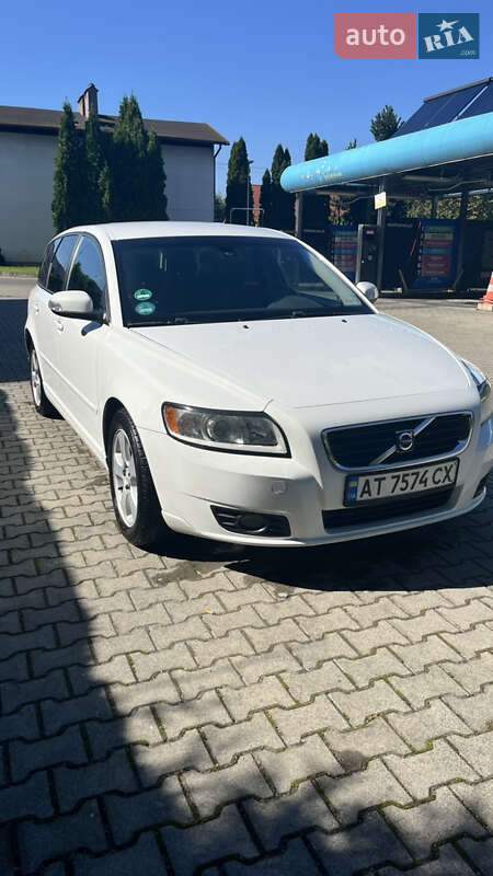 Volvo V50 2009