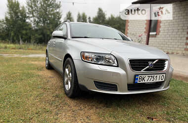 Універсал Volvo V50 2010 в Рівному