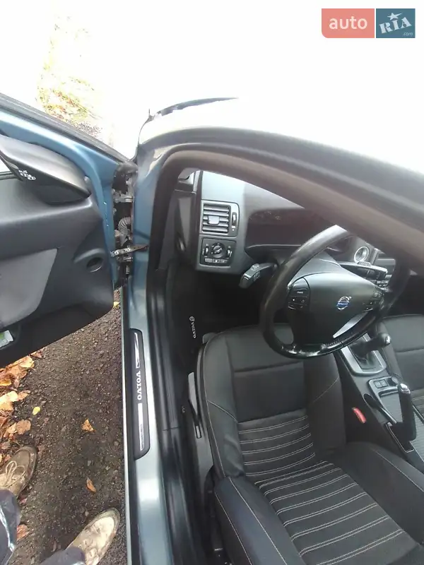 Volvo V50 2010 VIN YV1MW76F2B2594771 фото оголошення 11 з 58