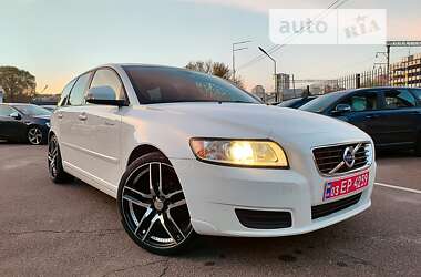 Универсал Volvo V50 2011 в Киеве