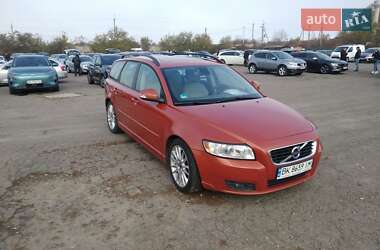 Универсал Volvo V50 2010 в 