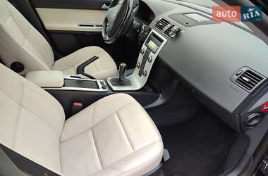 Универсал Volvo V50 2011 в Киеве