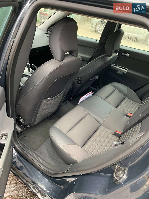 Універсал Volvo V50 2009 в Києві фото 12 Універсал Volvo V50 2009 в Києві