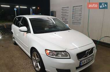 Volvo V50 2011