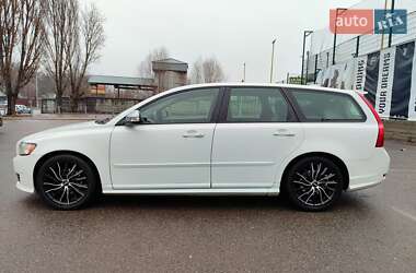 Универсал Volvo V50 2010 в Киеве