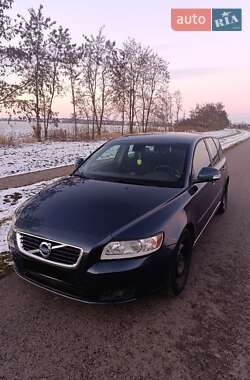 Volvo V50 2011