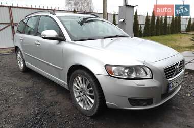 Универсал Volvo V50 2010 в Нововолынске