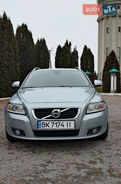 Универсал Volvo V50 2012 в Дубно