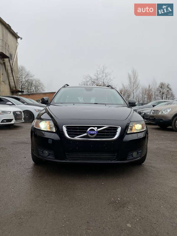 Volvo V50 2010 Volvo V50 2010