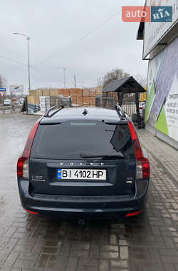 Універсал Volvo V50 2010 в Полтаві