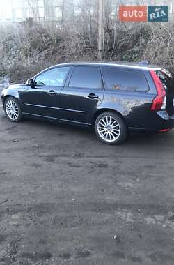 Универсал Volvo V50 2010 в 