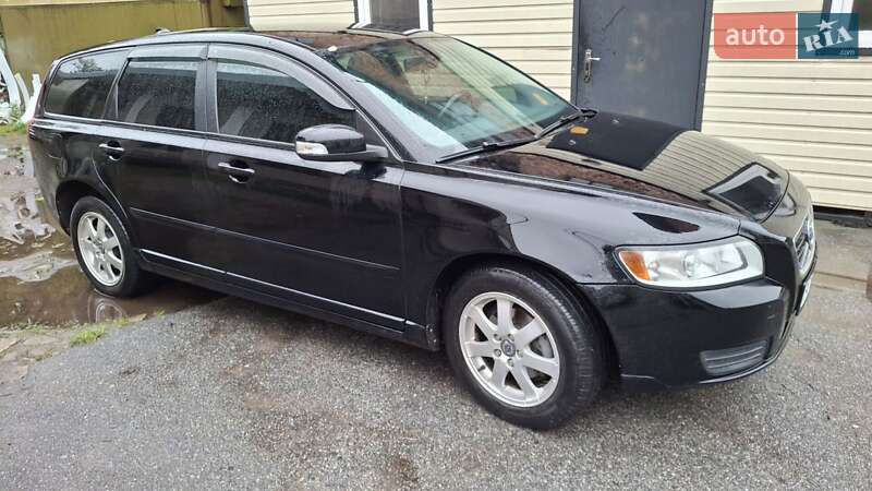 Volvo V50 2010