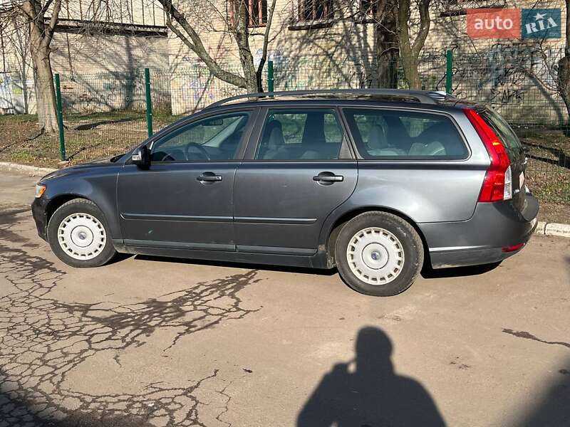 Универсал Volvo V50 2011 в Луцке фото 4 Универсал Volvo V50 2011 в Луцке