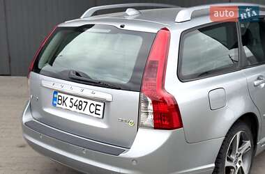 Универсал Volvo V50 2011 в Сарнах