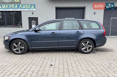 Универсал Volvo V50 2010 в Староконстантинове