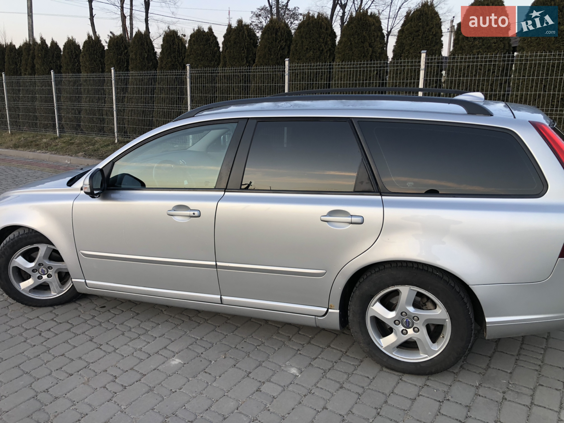 2011 Volvo V50 - мініатюра 3