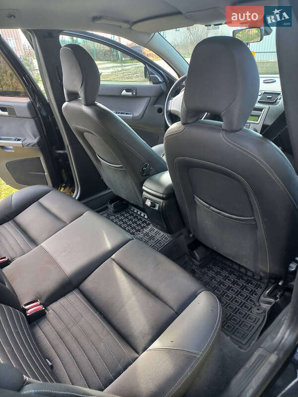 Универсал Volvo V50 2004 в Солотвине