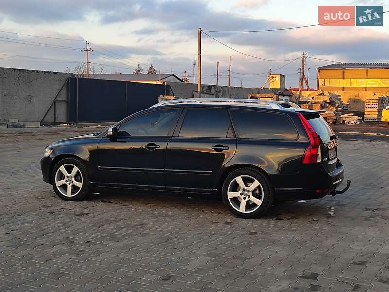 Універсал Volvo V50 2011 в Сарнах