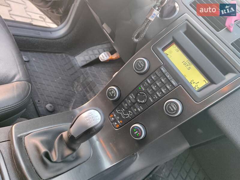 Універсал Volvo V50 2011 в Сарнах