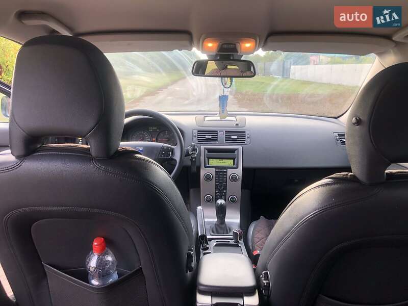 Універсал Volvo V50 2008 в Карлівці