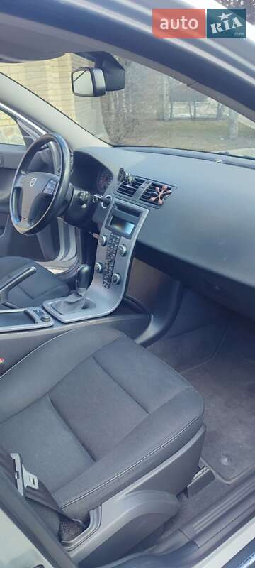 Универсал Volvo V50 2010 в Харькове
