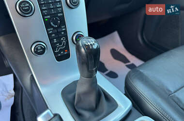 Универсал Volvo V50 2012 в 