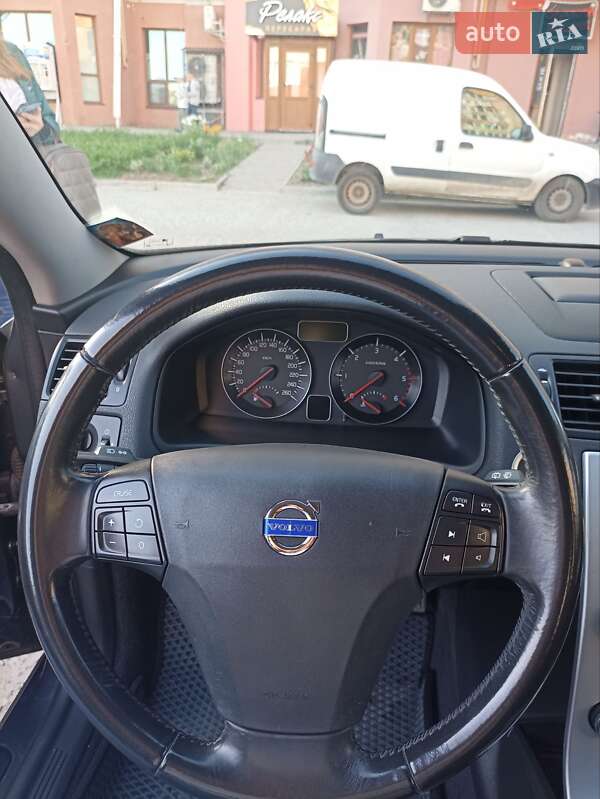 Универсал Volvo V50 2011 в Виньковцах