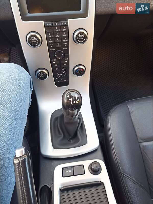Универсал Volvo V50 2011 в Виньковцах