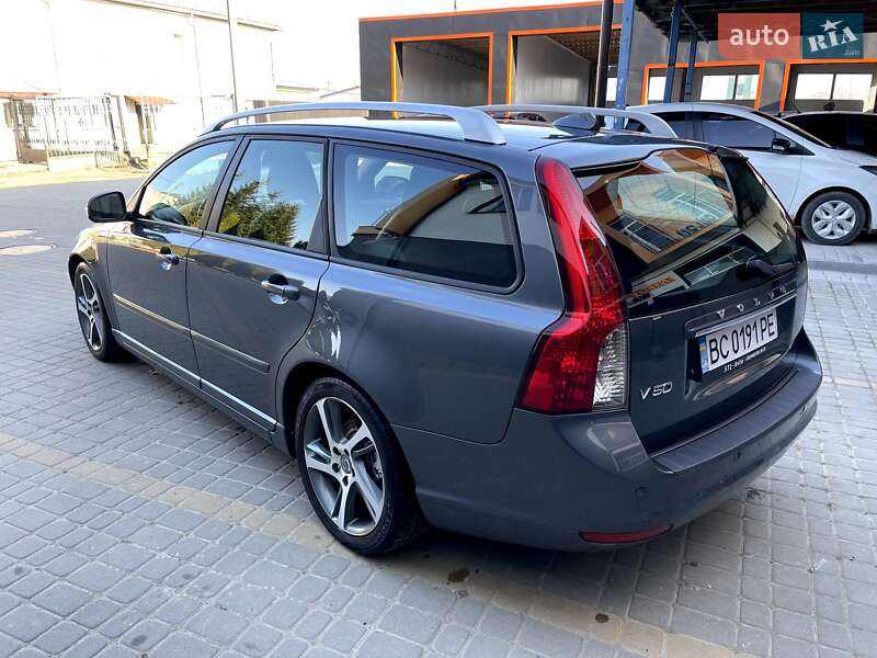 Універсал Volvo V50 2012 в Львові