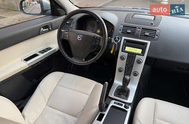 Универсал Volvo V50 2012 в 