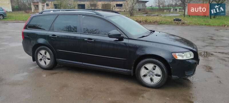 Универсал Volvo V50 2010 в Бродах фото 2 Универсал Volvo V50 2010 в Бродах