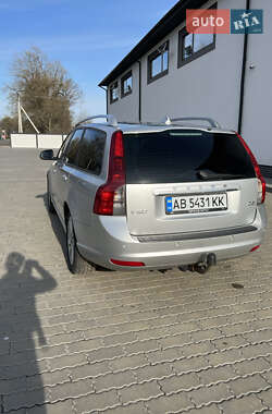 Универсал Volvo V50 2010 в Казатине