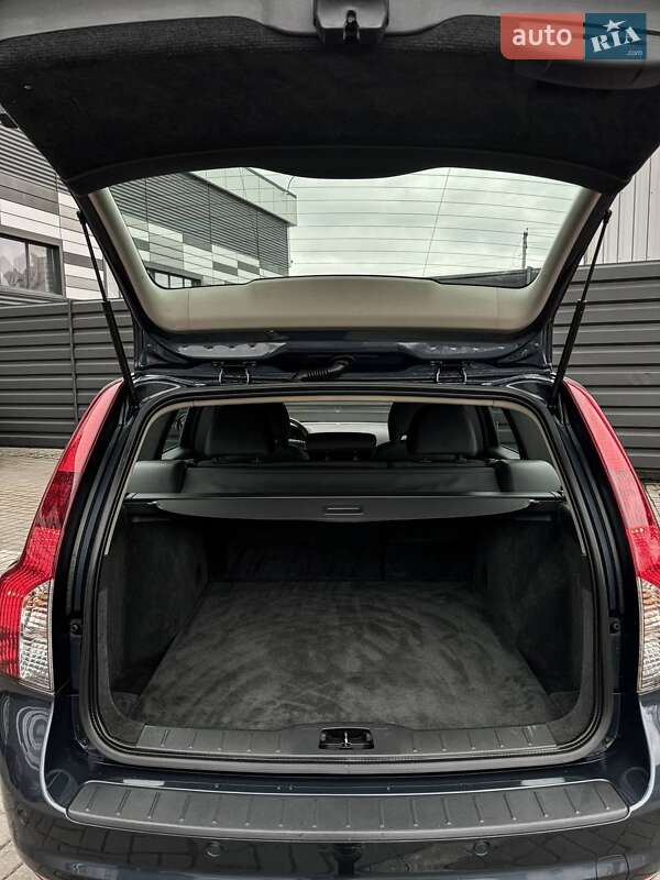 Универсал Volvo V50 2011 в Черкассах