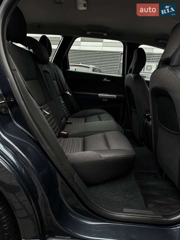 Универсал Volvo V50 2011 в Черкассах