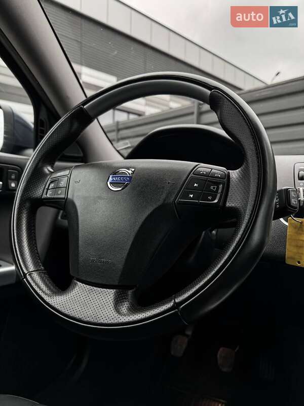 Универсал Volvo V50 2011 в Черкассах