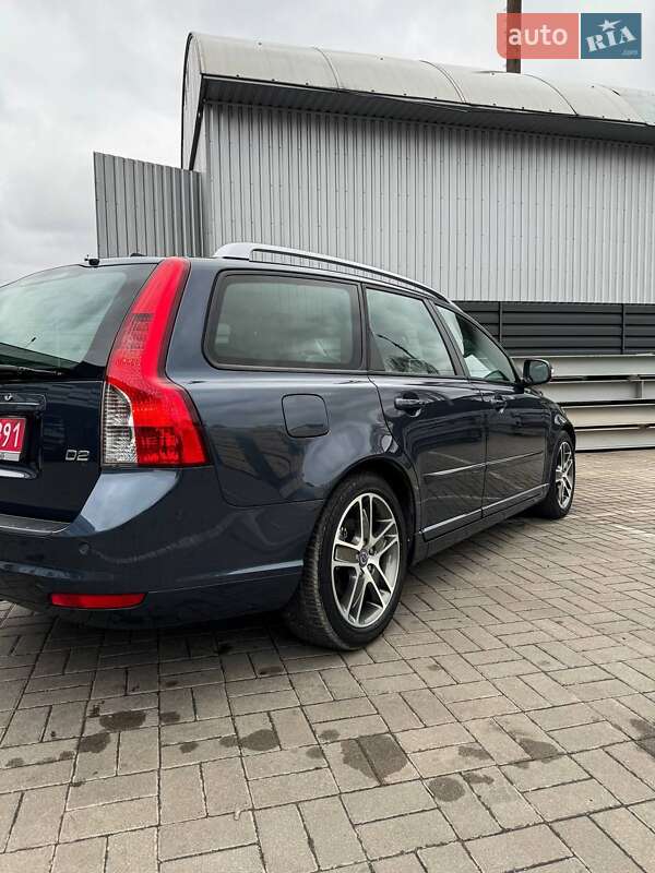 Универсал Volvo V50 2011 в Черкассах