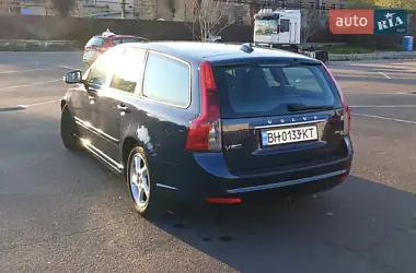 Volvo V50 2011