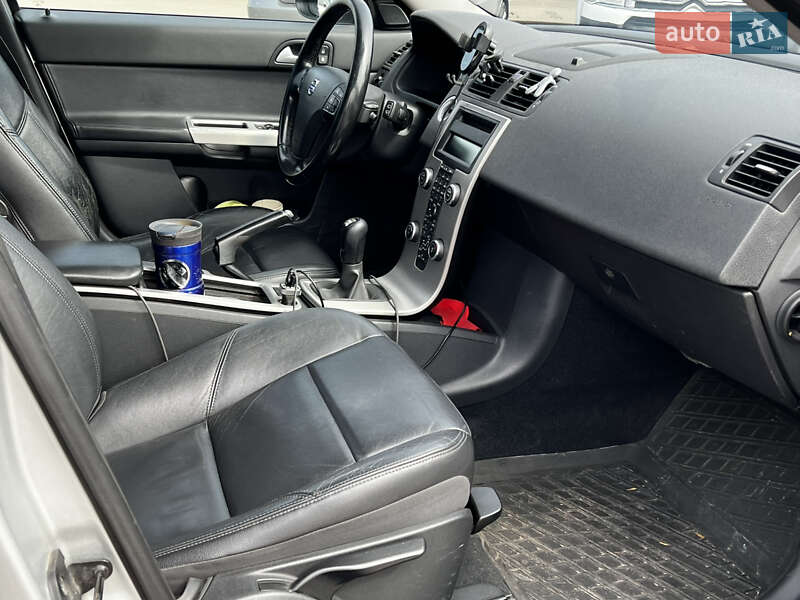 Універсал Volvo V50 2009 в Києві фото 10 Універсал Volvo V50 2009 в Києві
