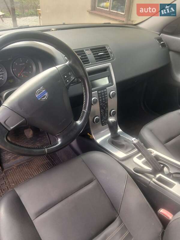 Универсал Volvo V50 2008 в Кривом Роге