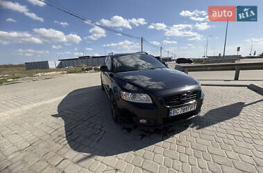 Универсал Volvo V50 2012 в Львове