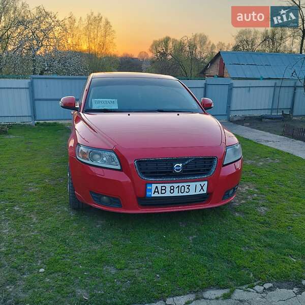 Volvo V50 2009